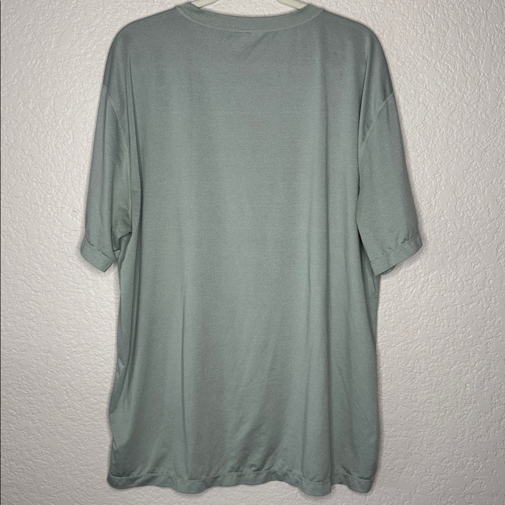 Vuori Men’s Tradewinds Pocket Short Sleeve Tee Shirt 2XL Athletic Breathable - Picture 4 of 5